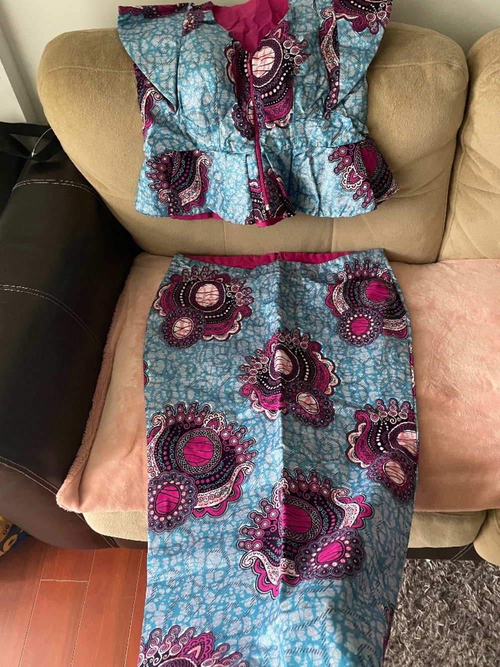 New African dress, two - pieces .